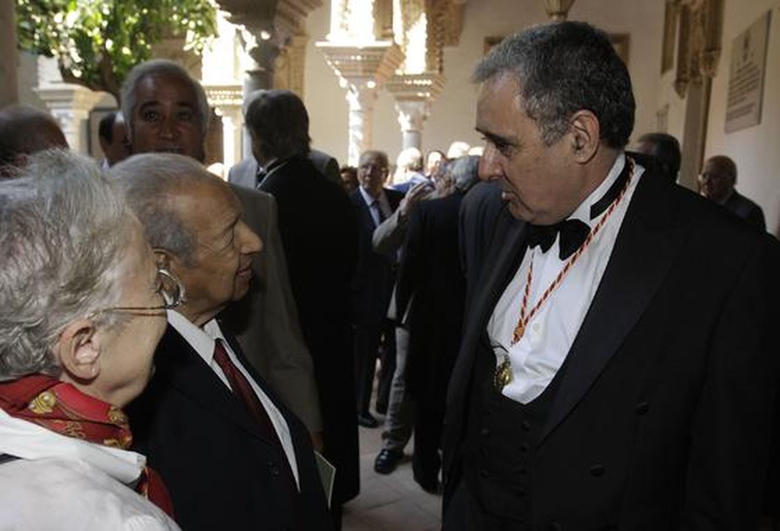 El arabista Rafael Valencia, quien dirigió en Bagdad el Instituto Hispano-Árabe, dedicó su discurso de ingreso a los refranes en la Sevilla árabe.

Foto: José Ángel García