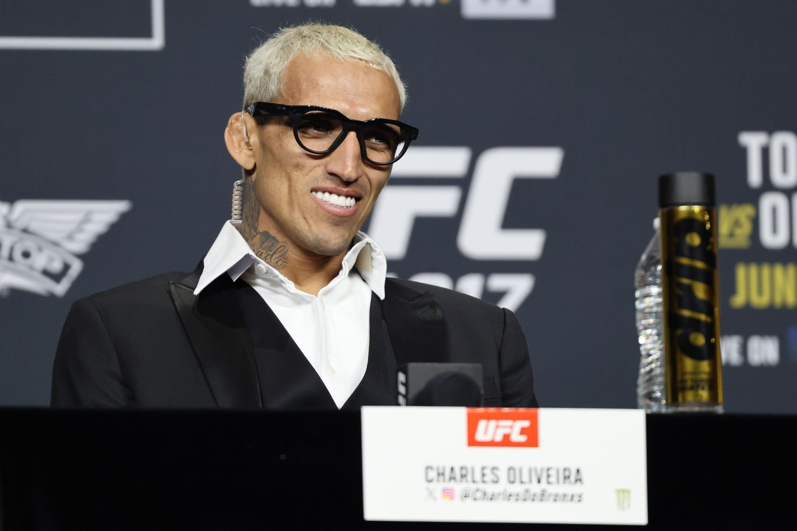 Las fotos del triunfo de Topuria ante Oliveira