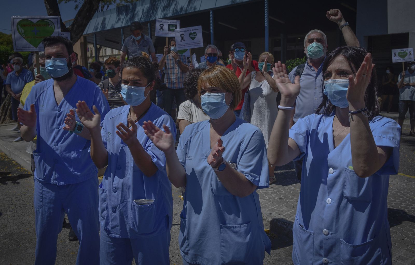 Las imágenes de la manifestación de Marea Blanca