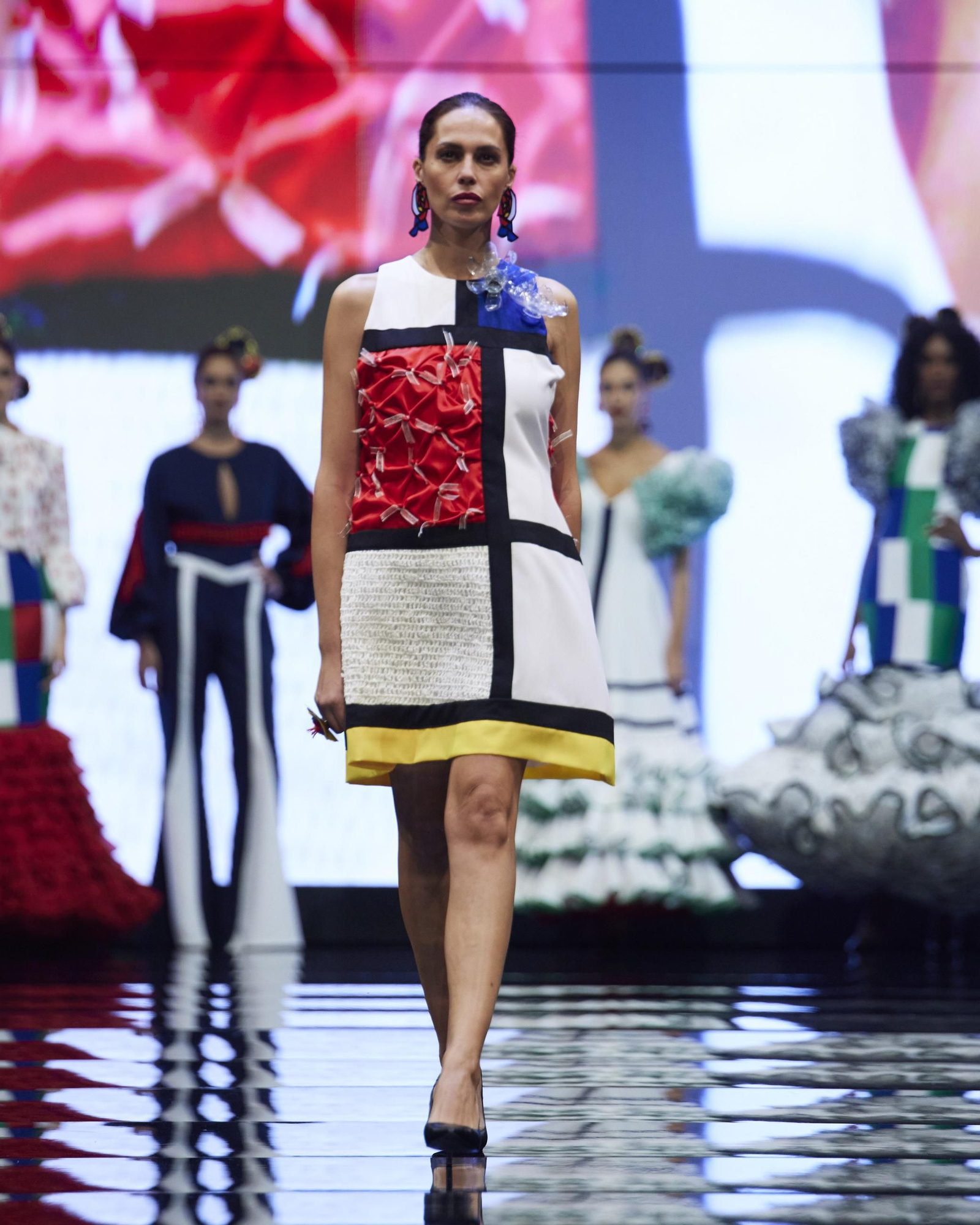 Desfile de Carmen Latorre en SIMOF 2025, todas las fotos