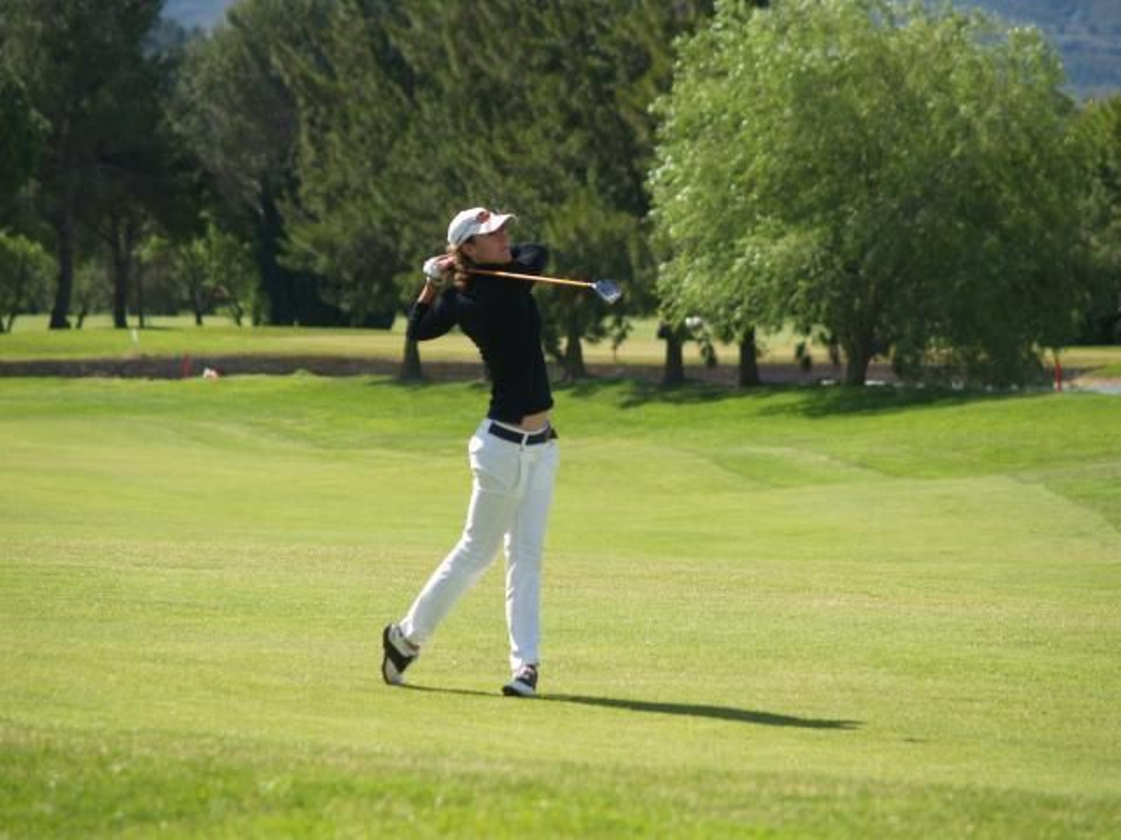 Patricia Lobato, profeta en La Cañada