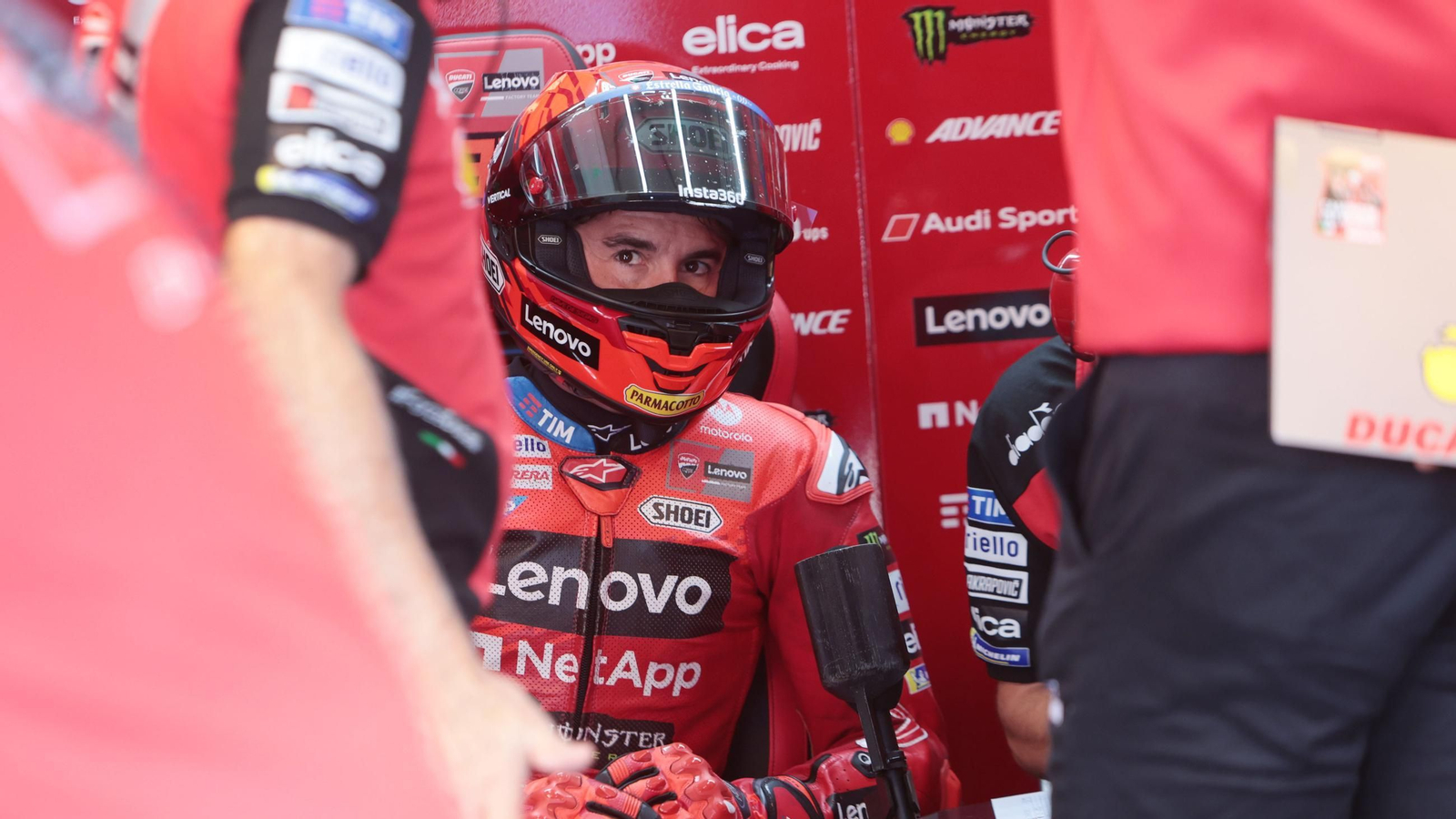 Imágenes de boxes en los entrenamientos del Viernes de MotoGP en Jerez