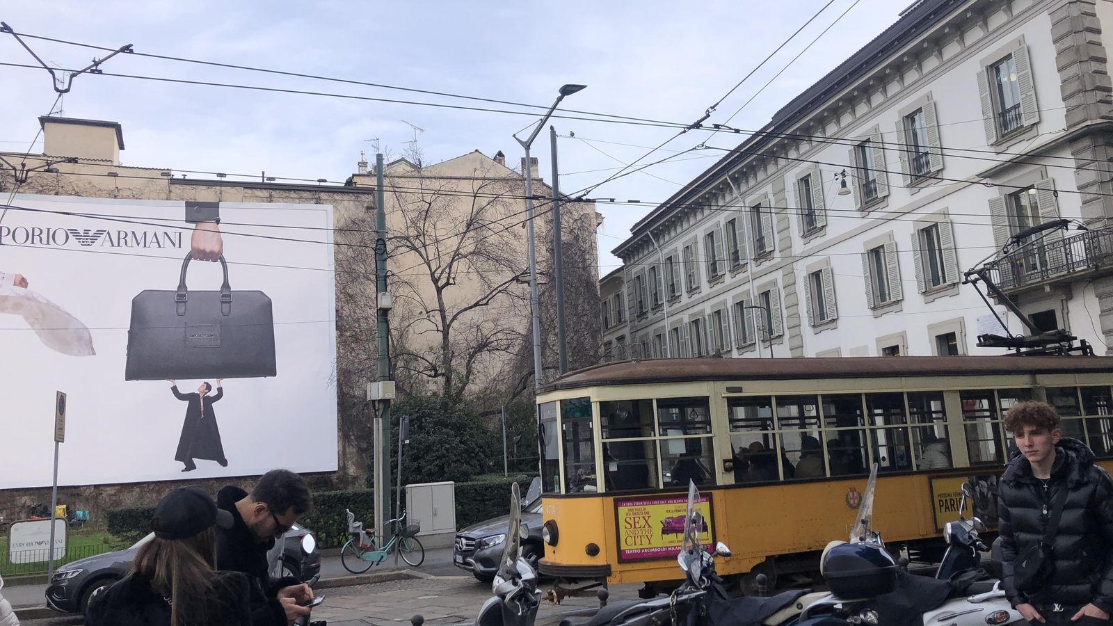 Moda y tranvía, dos rasgos de Milán.