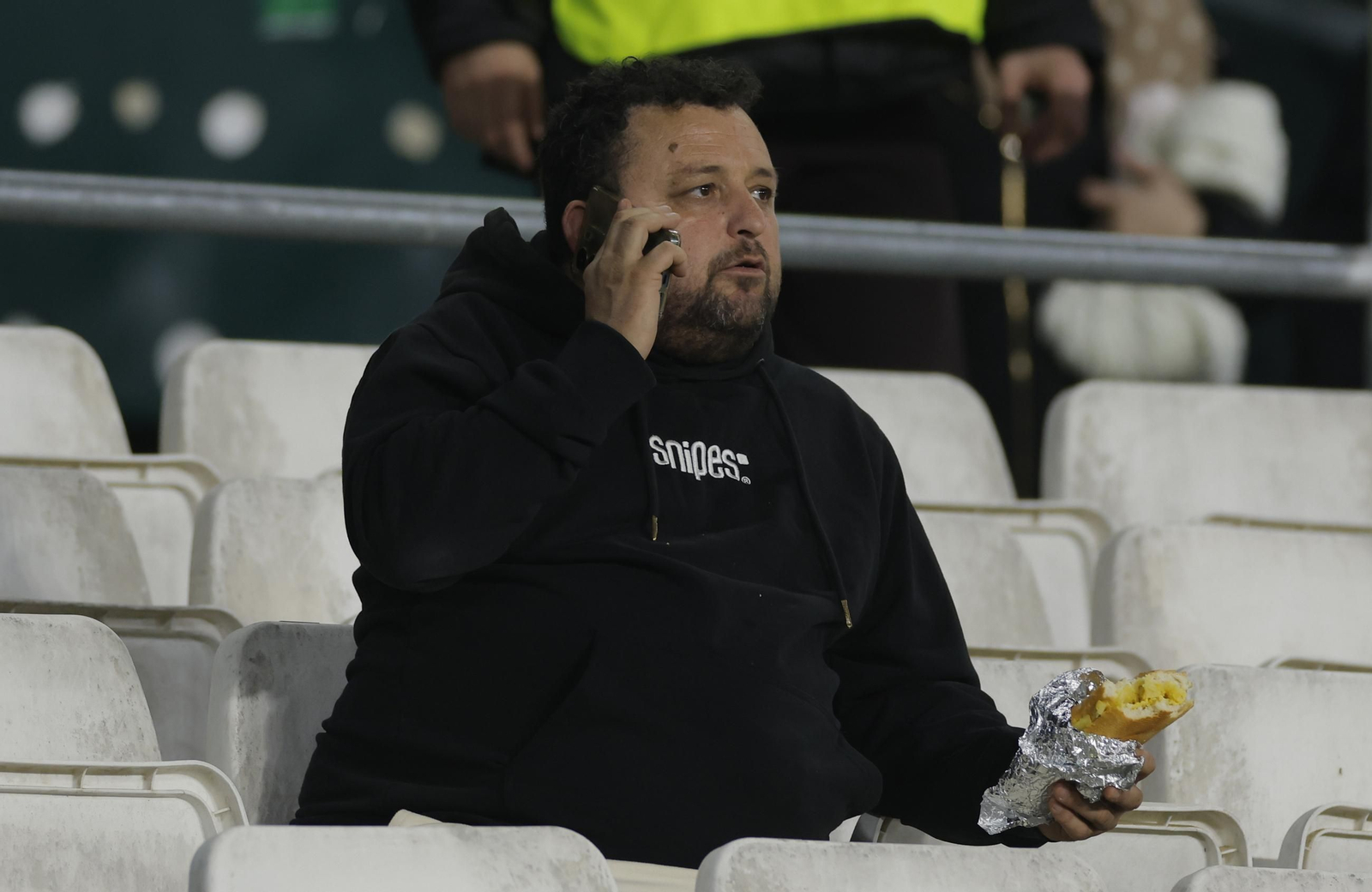 Búscate en las fotos del Betis - Helsinki