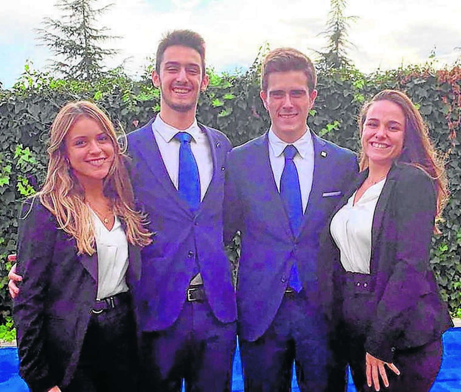 Los alumnos que han ganado el concurso.