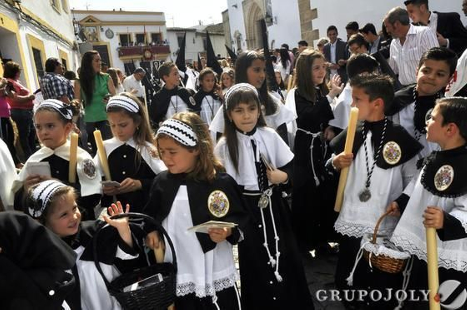 Foto: Pascual · Lobo· Aranda · Garcia y M. A. Gonzalez