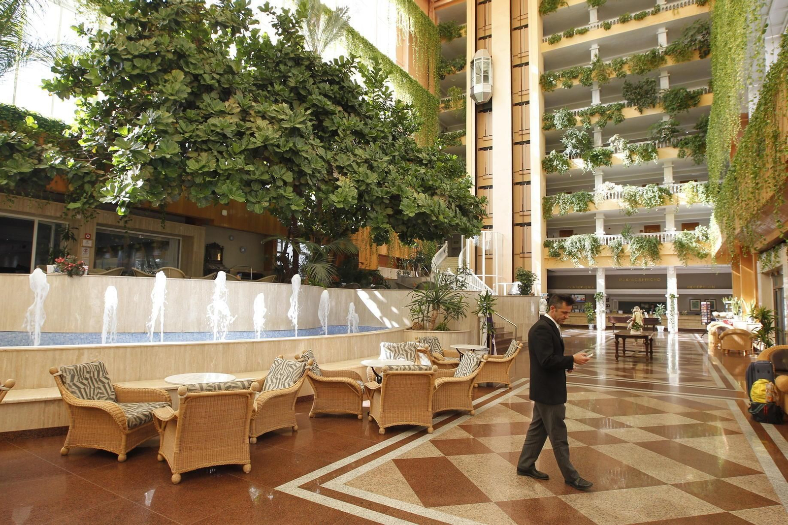 Instalaciones del Hotel Playacapricho, en Roquetas de Mar.