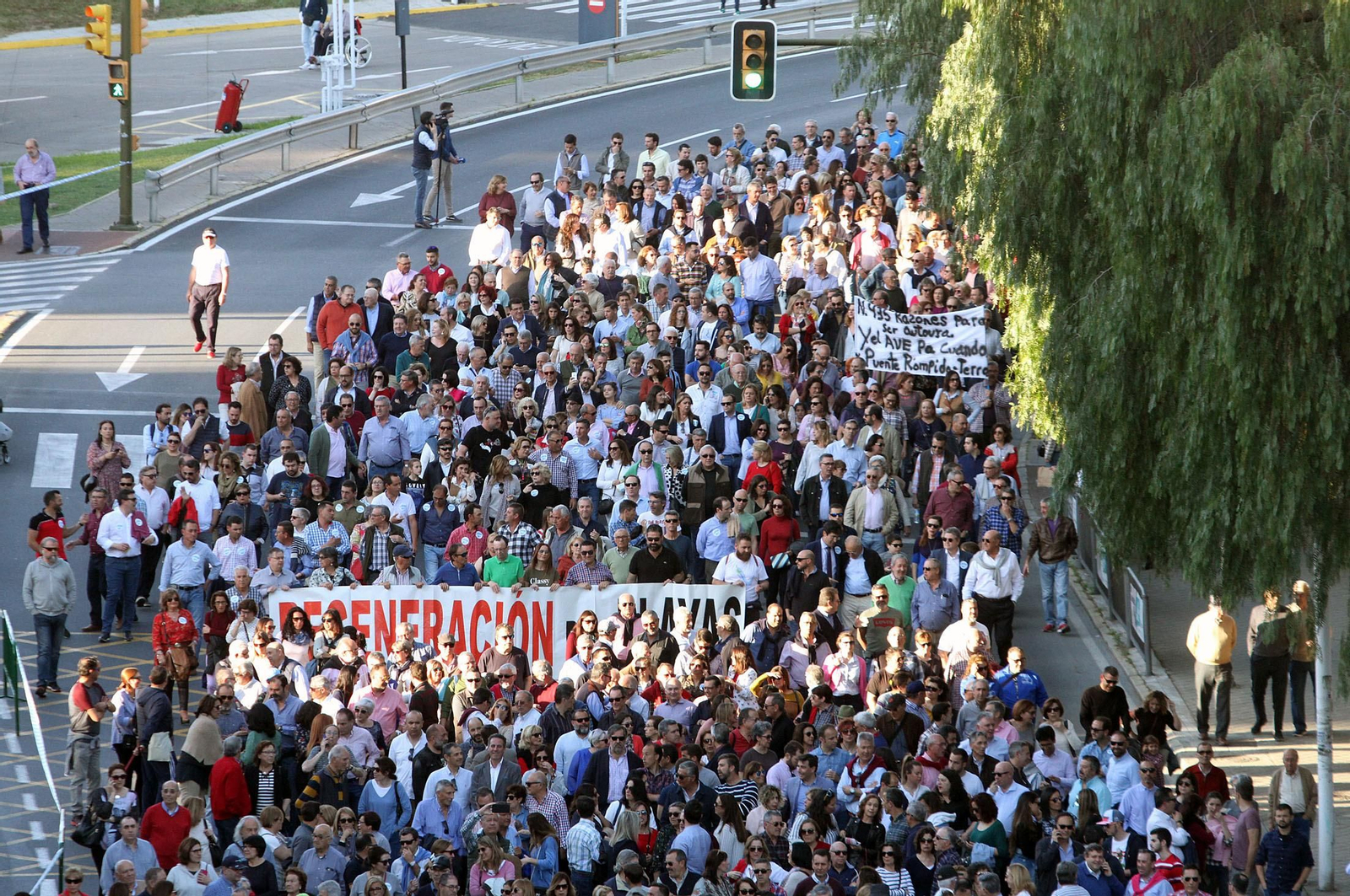 Huelva Se Mueve, imágenes de la manifestación del 15-M
