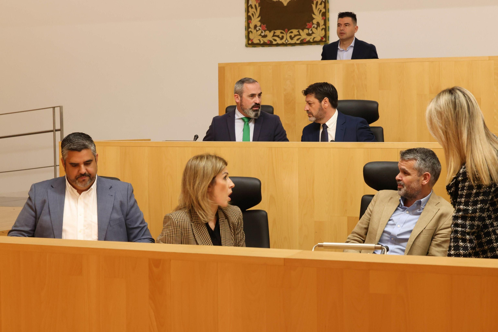 Un instante del pleno de la Diputación. Un instante del pleno de la Diputación.