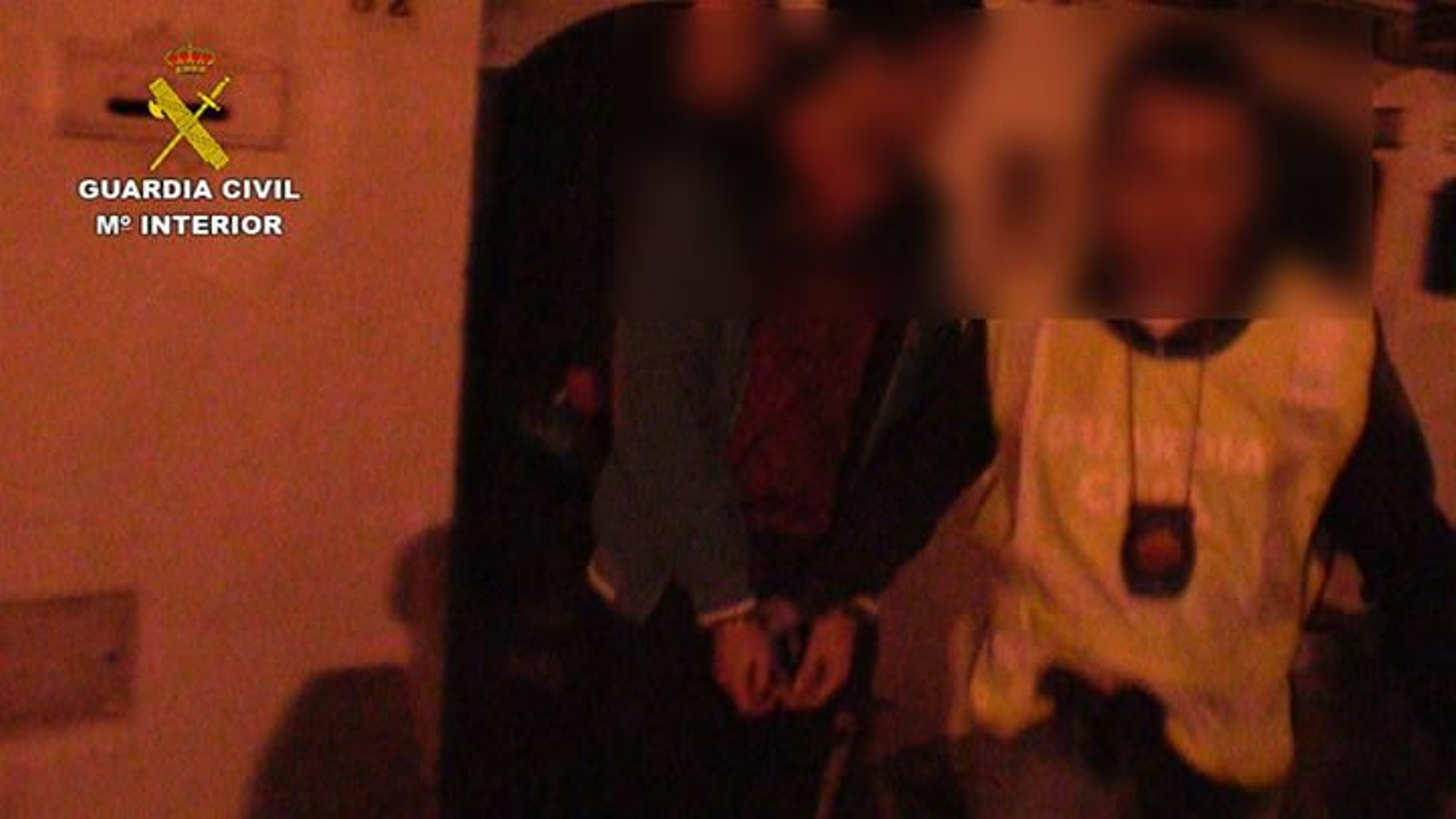 A.J.G.C. tras ser detenido por los agentes de la Guardia Civil en San Fernando.