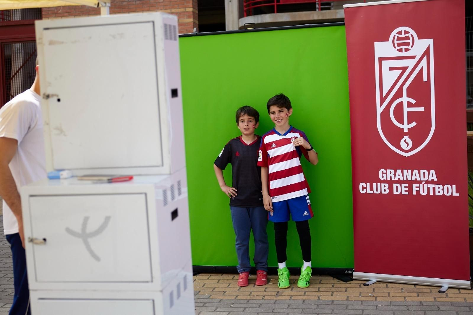 Las mejores imágenes de la Fan Zone del Granada CF