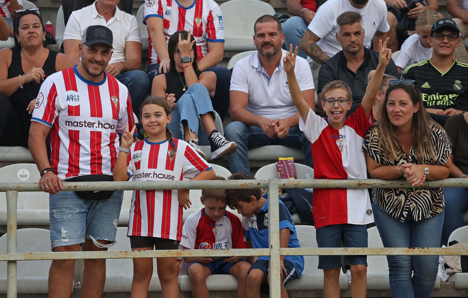 Búscate en el Nuevo Mirador durante el Algeciras - Córdoba