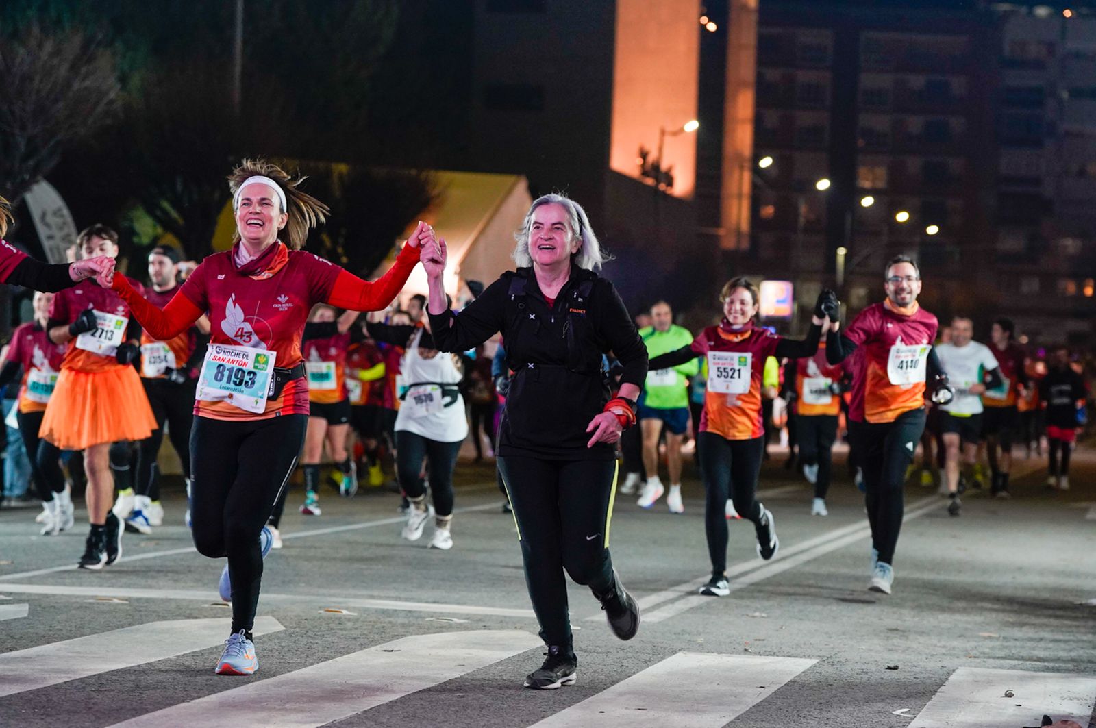 En imágenes: búscate en tu llegada a meta de la Carrera de San Antón 2026 (21)