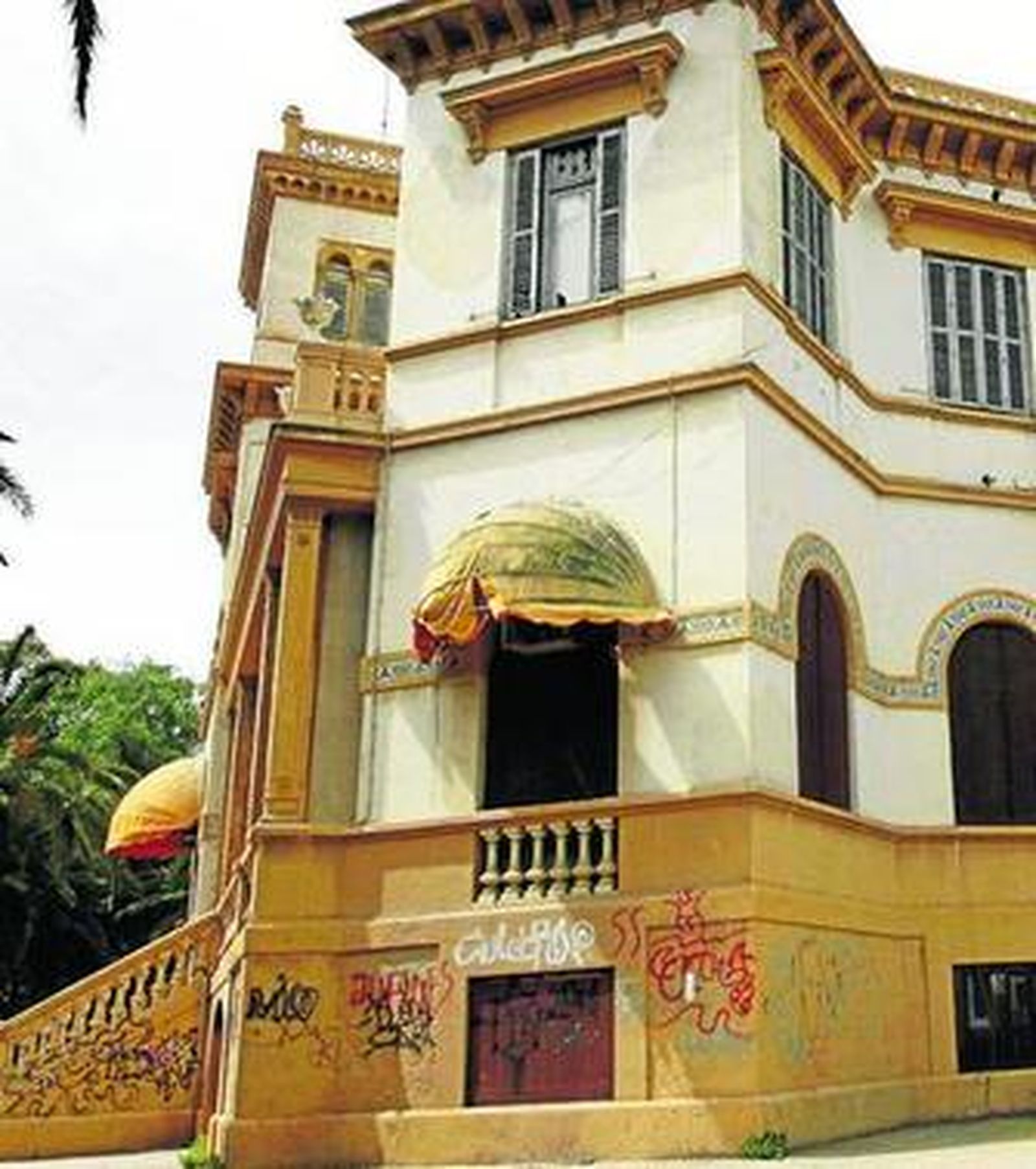 El edificio llevaba años abandonado y sufría actos vandálicos.