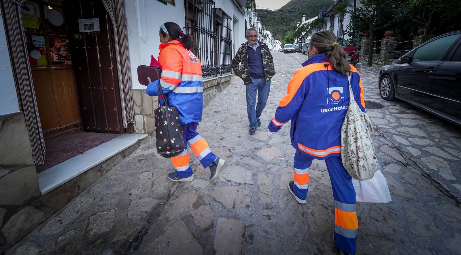 Así es la vida en Benamahoma, aislada por el colapso de la A-372