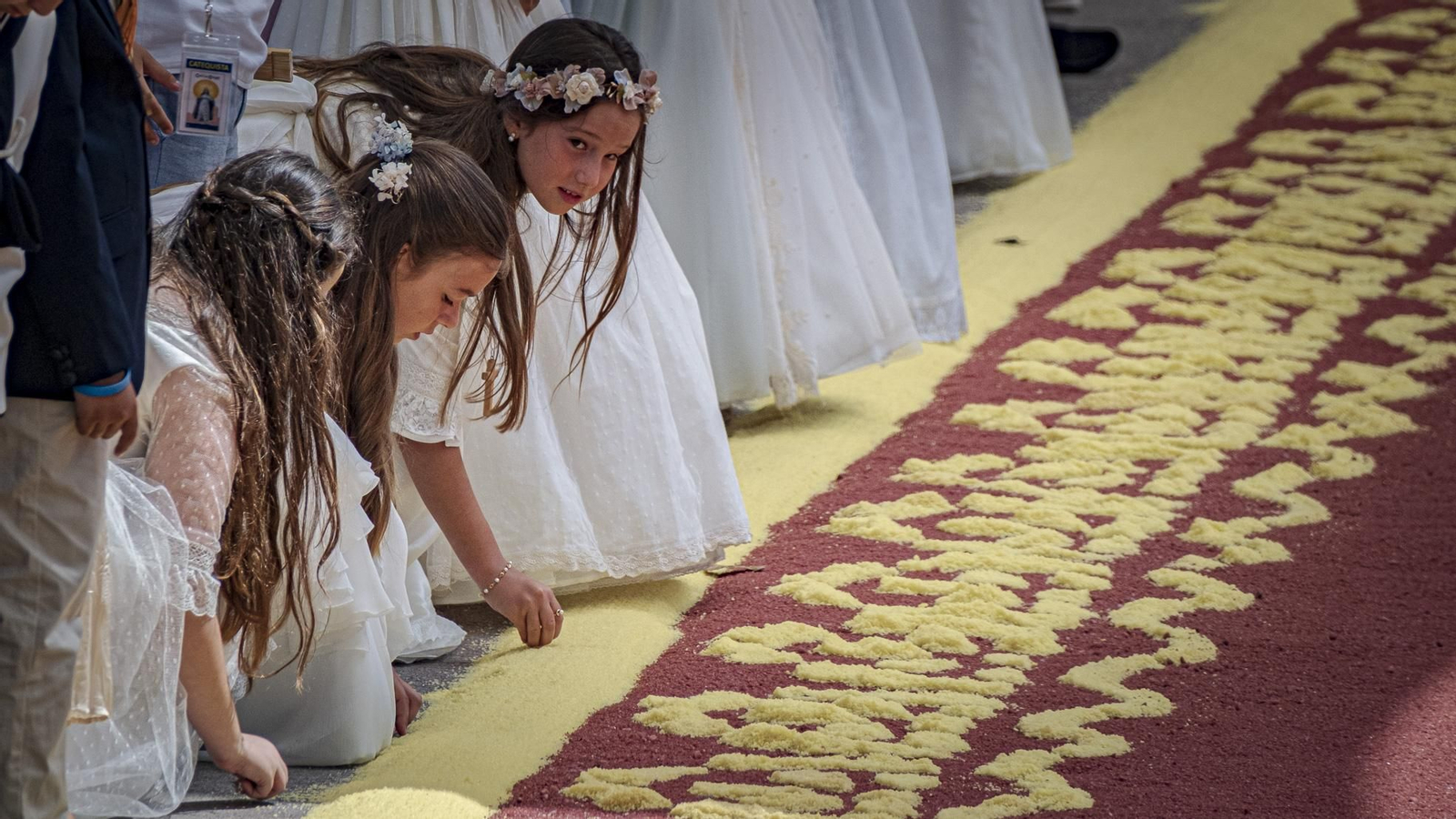 Búscate entre las imágenes del Domingo de Corpus en Cádiz