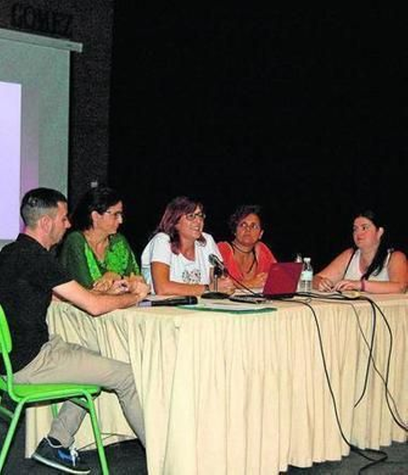 Integrantes del comité de Huelva de la Fundación Claudio Naranjo. Integrantes del comité de Huelva de la Fundación Claudio Naranjo.