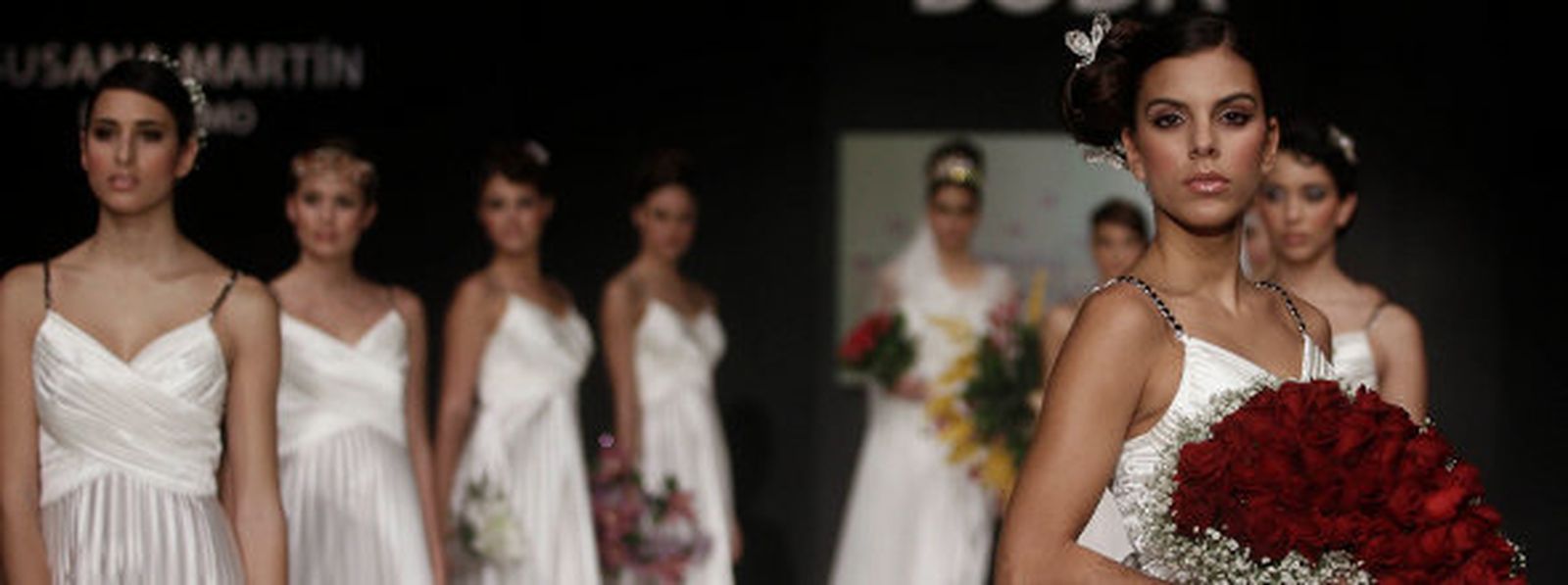 Desfile en  Sevilla de Boda de Juana Martín.  Juan Carlos Muñoz.