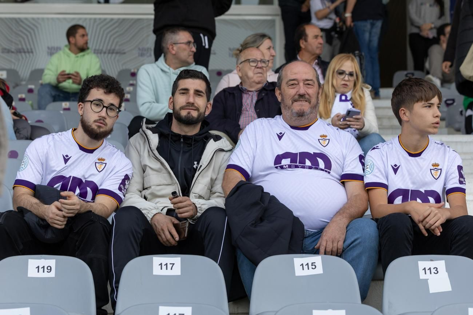 Real Jaén 0-1 Linares Deportivo: las mejores imágenes del clásico provincial