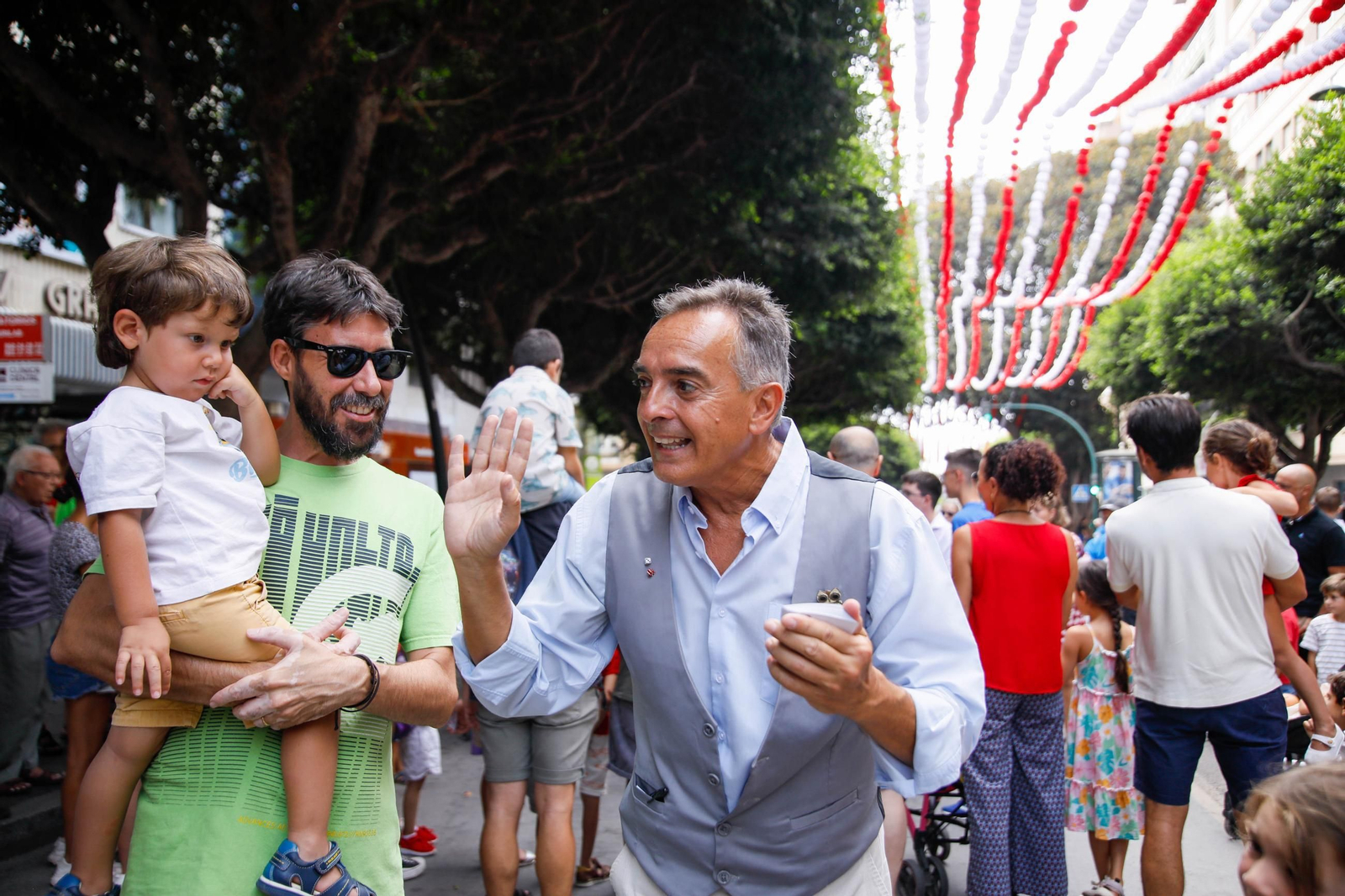 Las mejores imágenes del espectáculo 'Magia en la Calle' en el Paseo de Almería