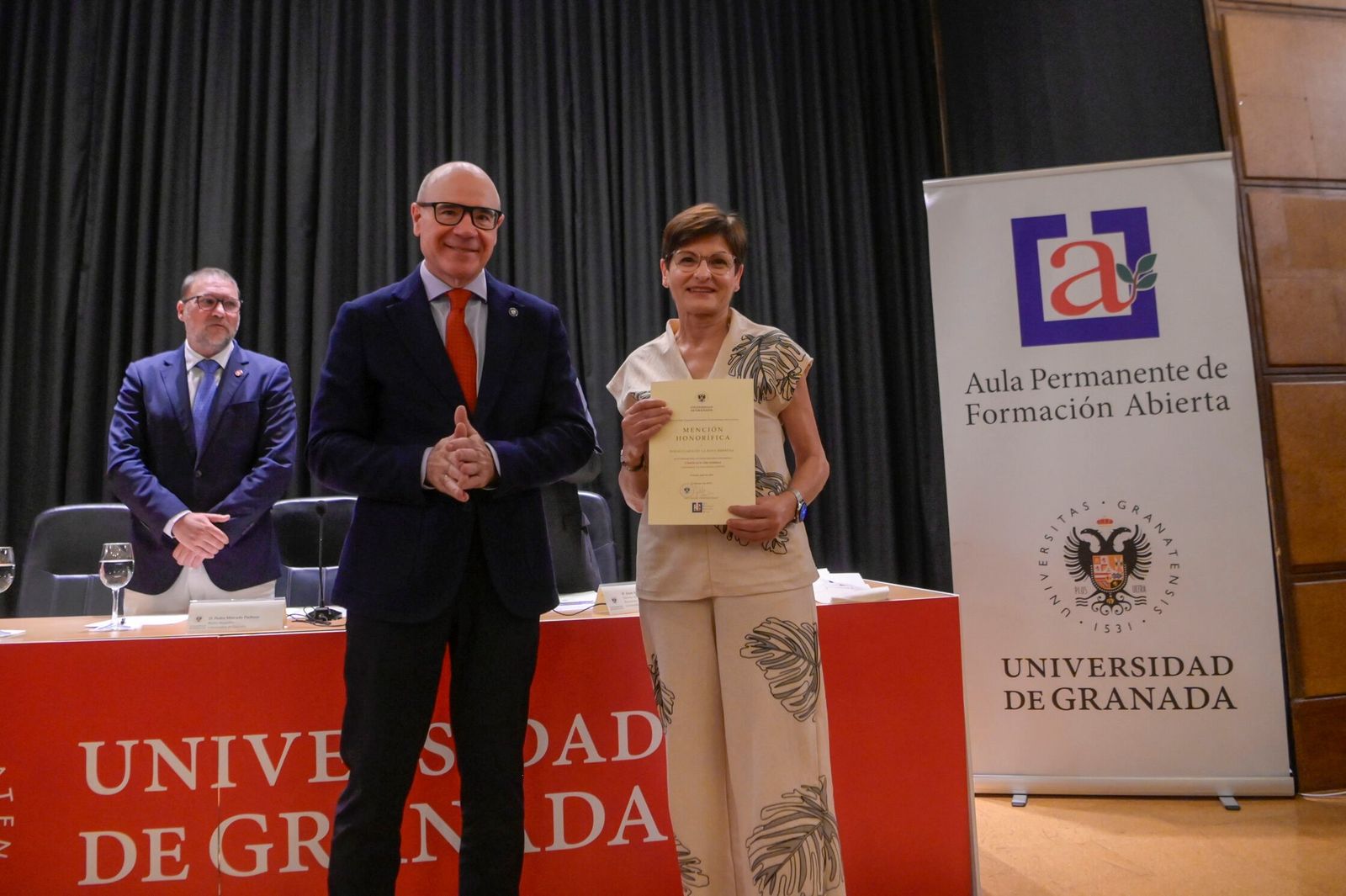Fin de curso y graduación del Aula Permanente de Formación Abierta de la Universidad de Granada