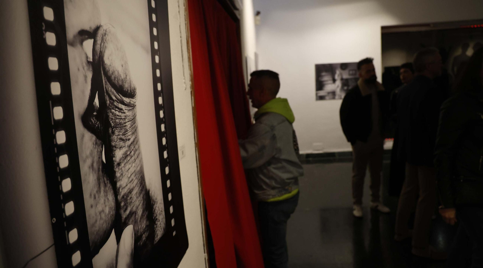 Fotos de la inauguración de Sex-upone en La Línea