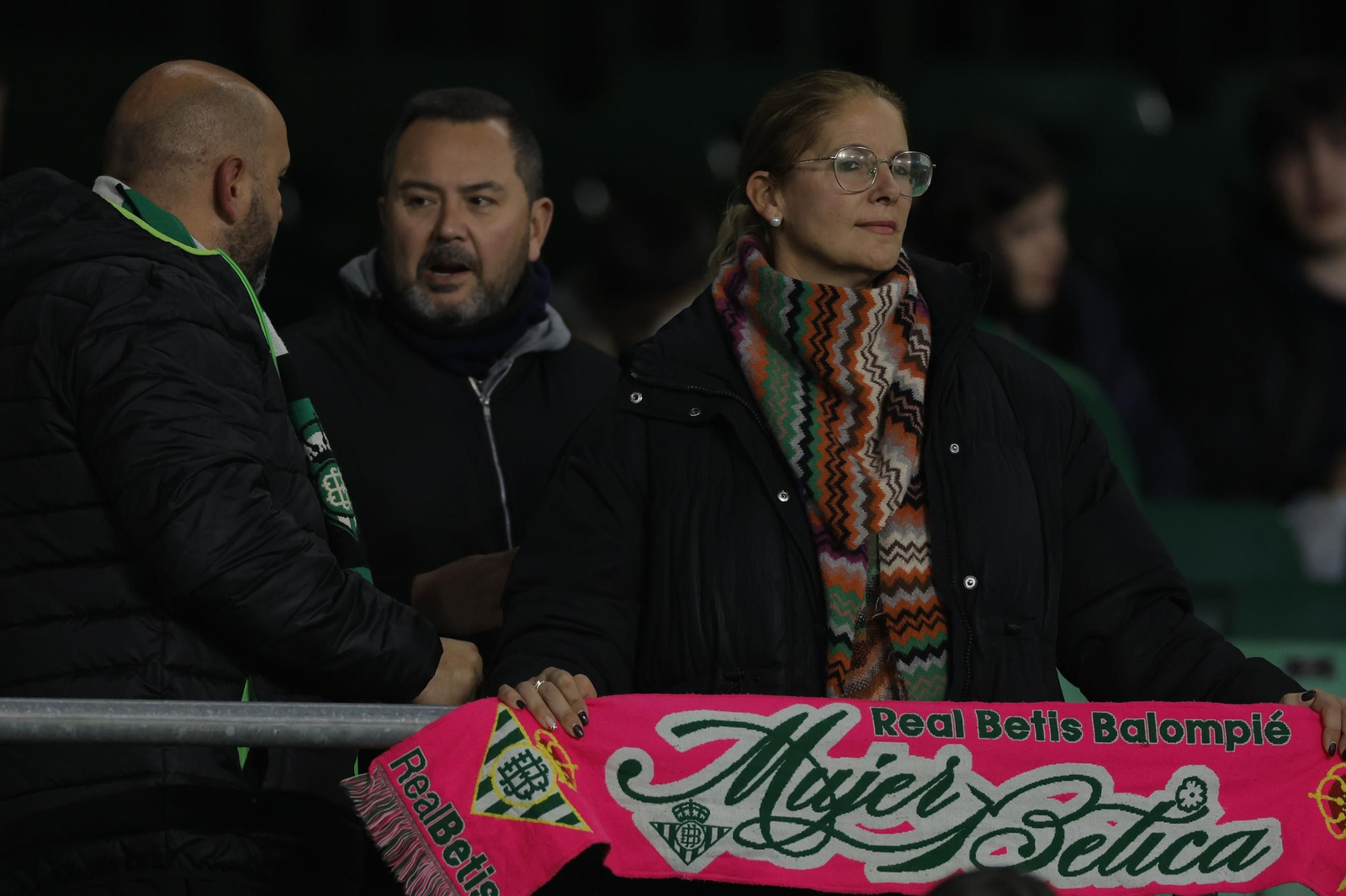Búscate en las fotos del Betis - Helsinki