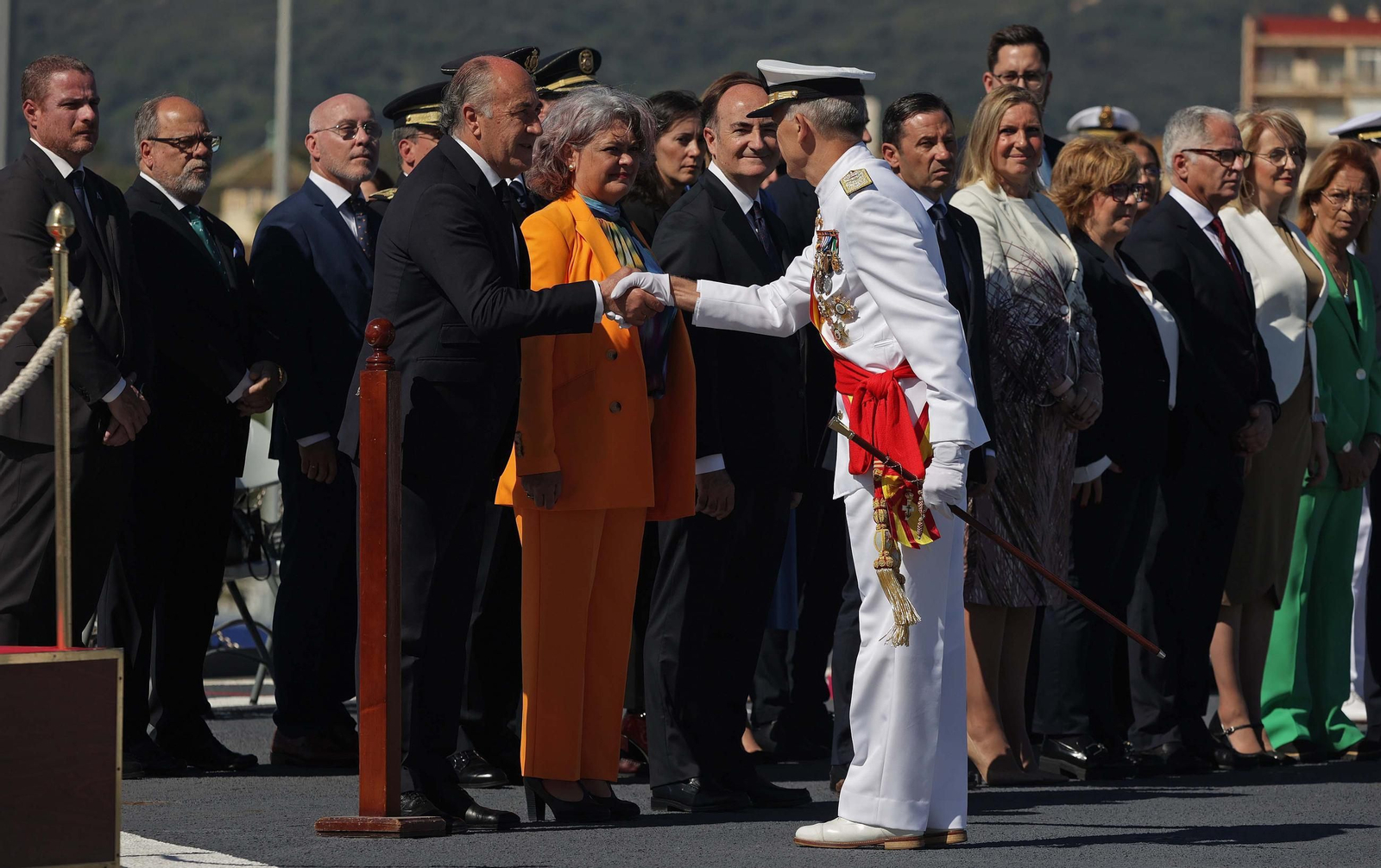 Fotos de la Jura de Bandera para personal civil a bordo del Buque de Asalto Anfibio 'Castilla' en Algeciras