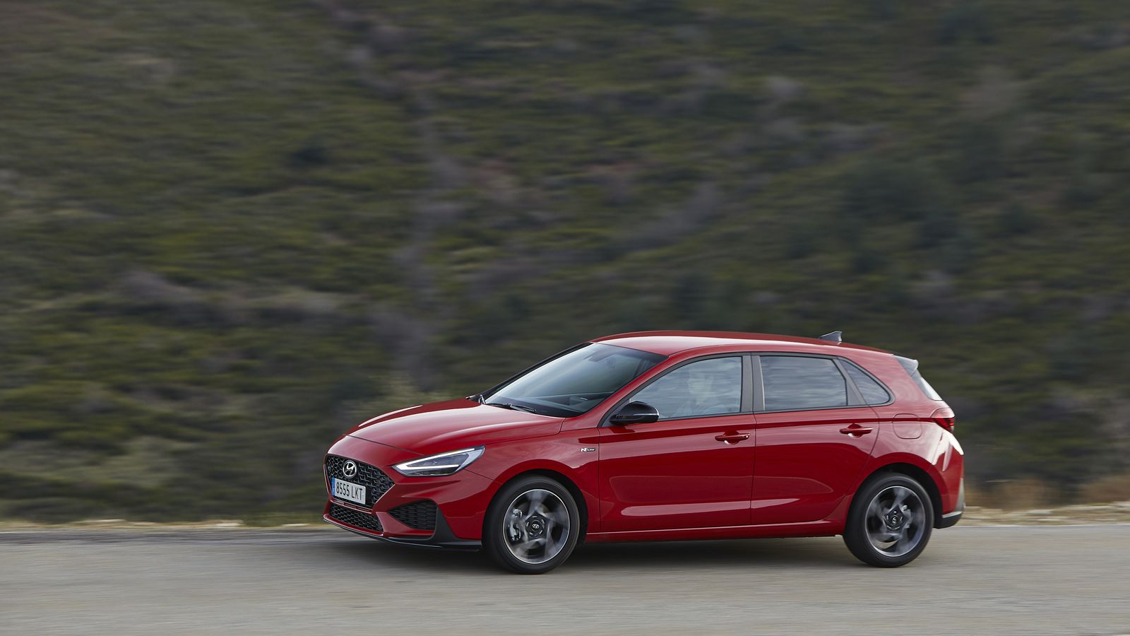 La calidad de rodadura sigue siendo uno de los mejores valores del i30. Ni ajustes de suspensión ni el los del resto de elementos del chasis cambian.