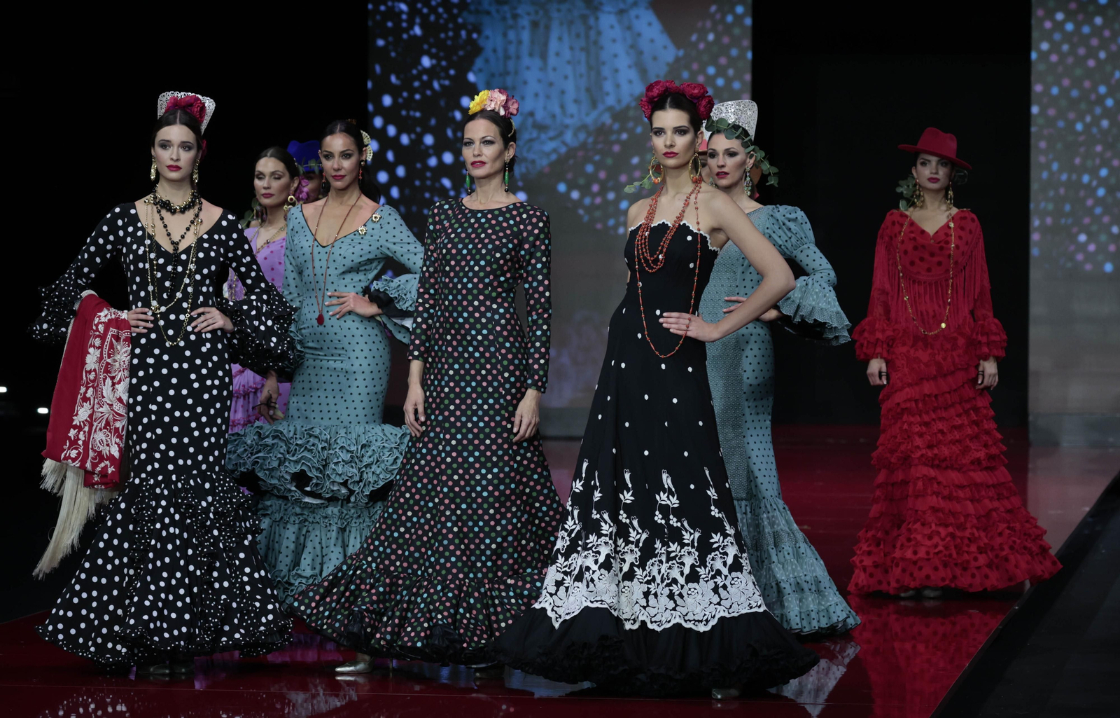 El desfile de Maricruz y Montecarlo  en SIMOF 2022, todas las fotos