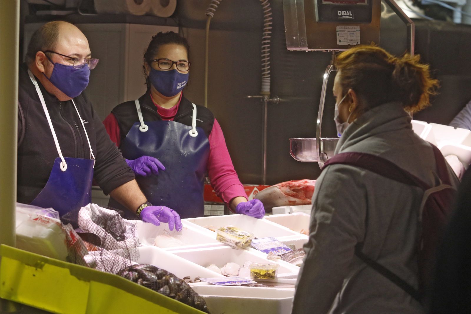 Los preparativos de las comidas de Navidad en Córdoba, en fotografías