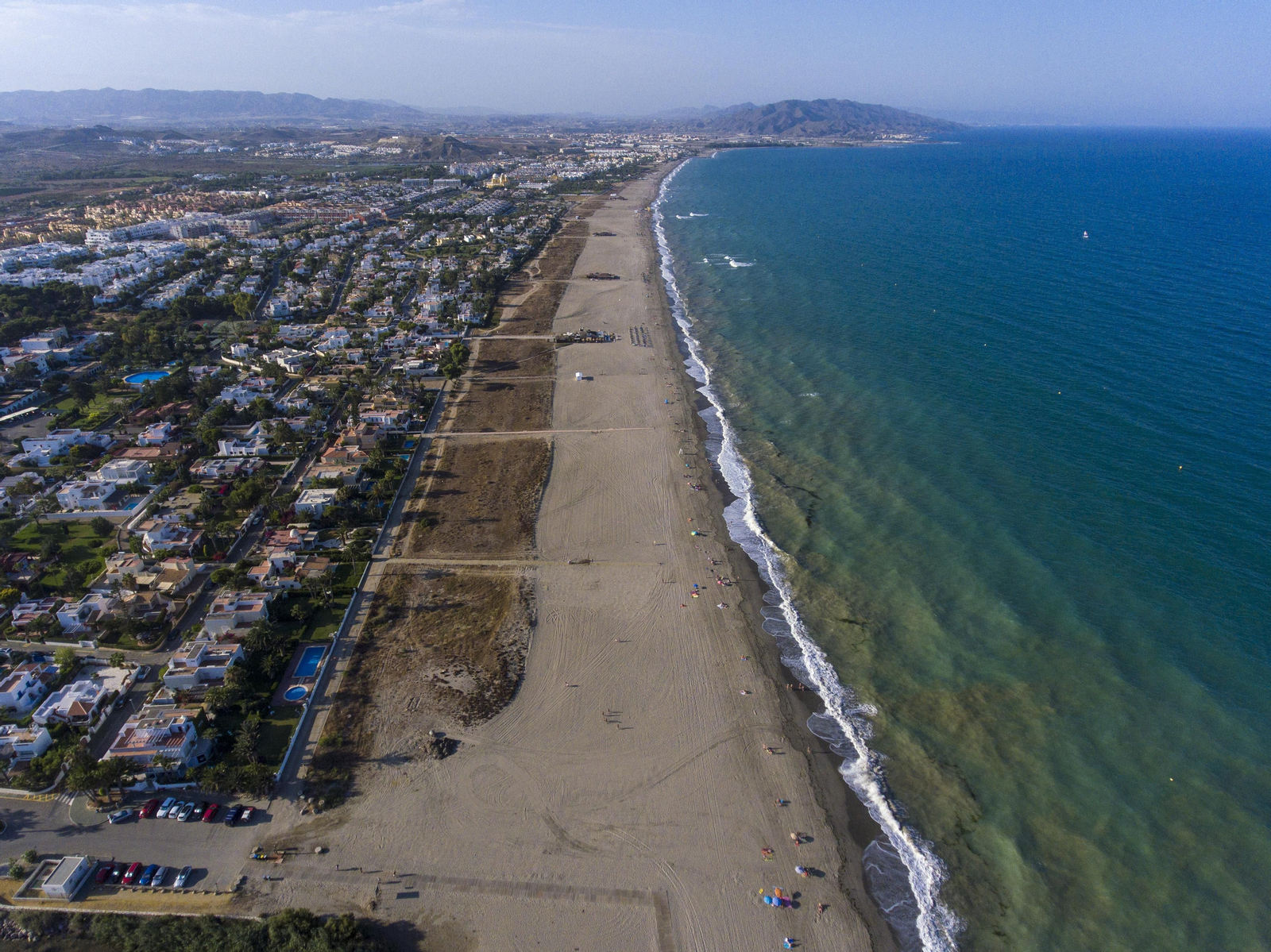 Playa de Vera, de inmensos arenales.