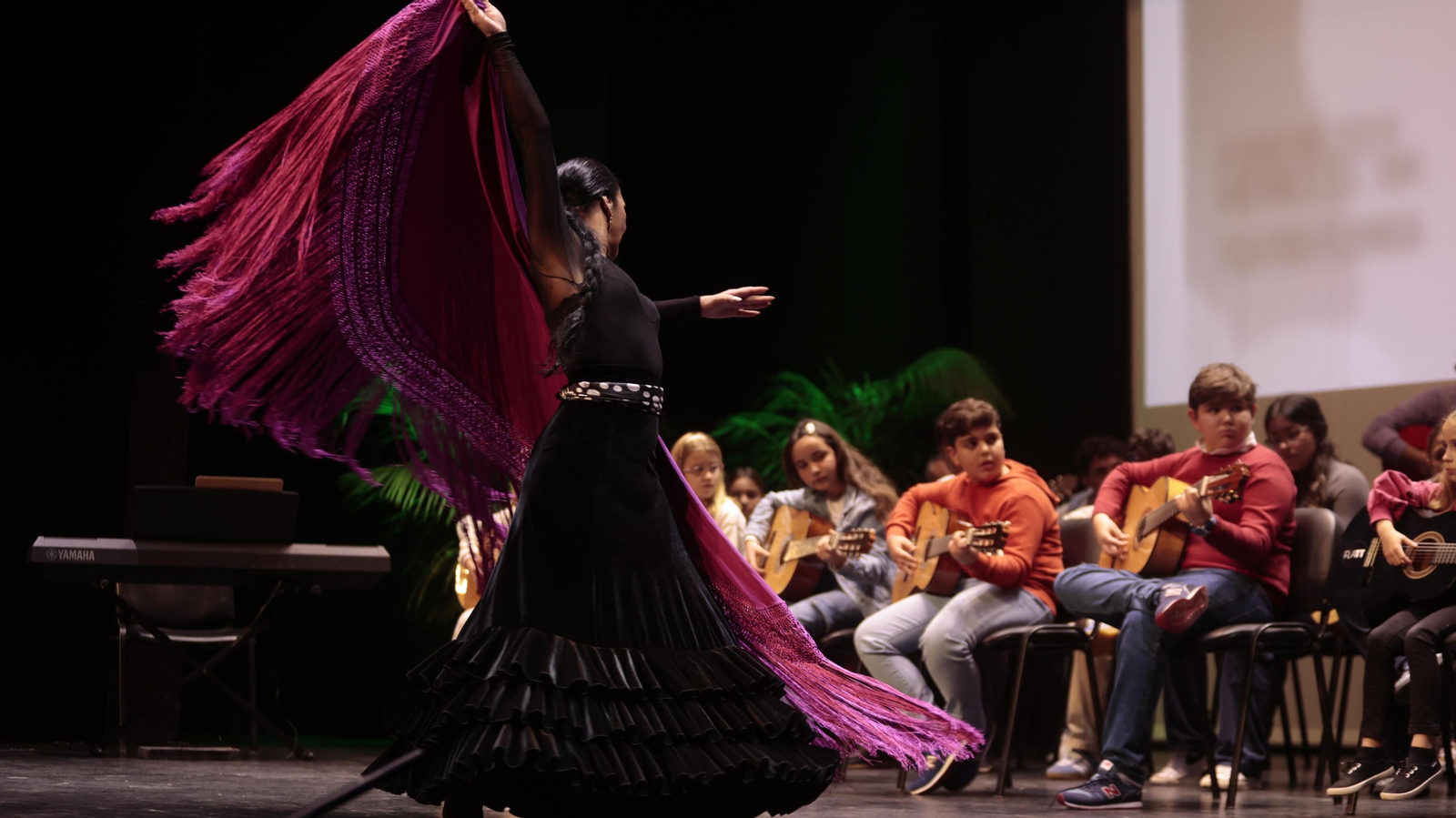 Las fotos del acto homenaje a Paco de Lucía  "Guitarras al cielo"