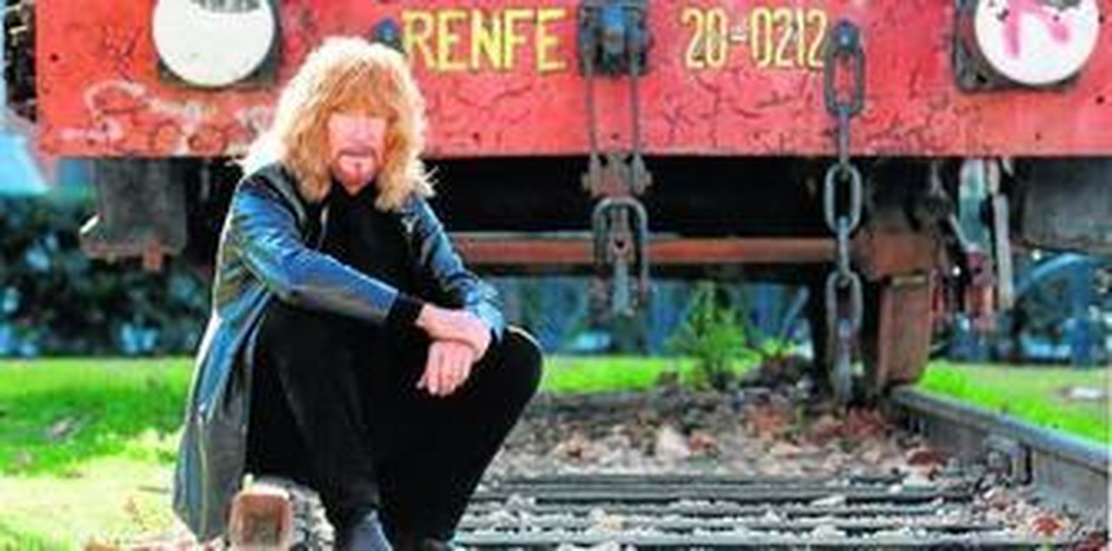 Manuel Martínez, cantante de la banda.