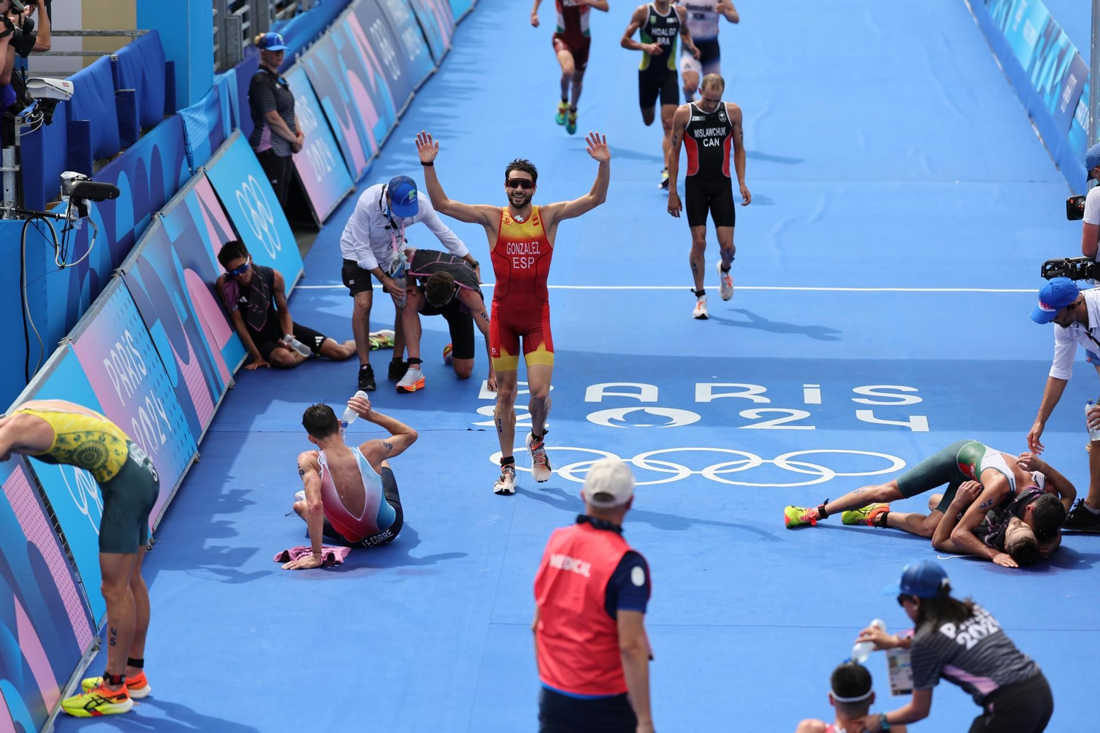 Memorable diploma olímpico de Alberto González, 8º en París