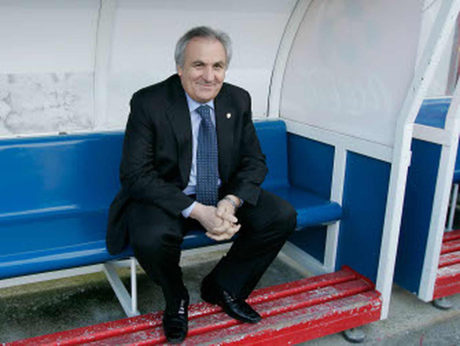 Los abonos del Almería para la próxima temporada costarán un 35% menos