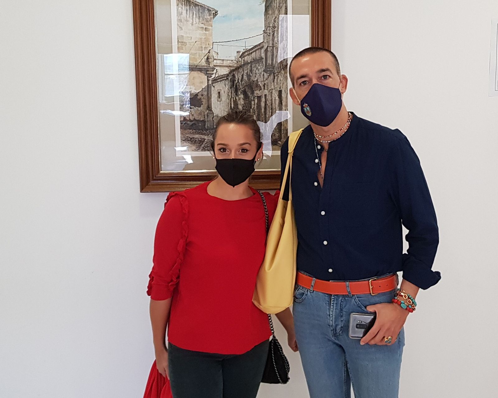 Noelia de los Ríos, con el edil David Calleja.