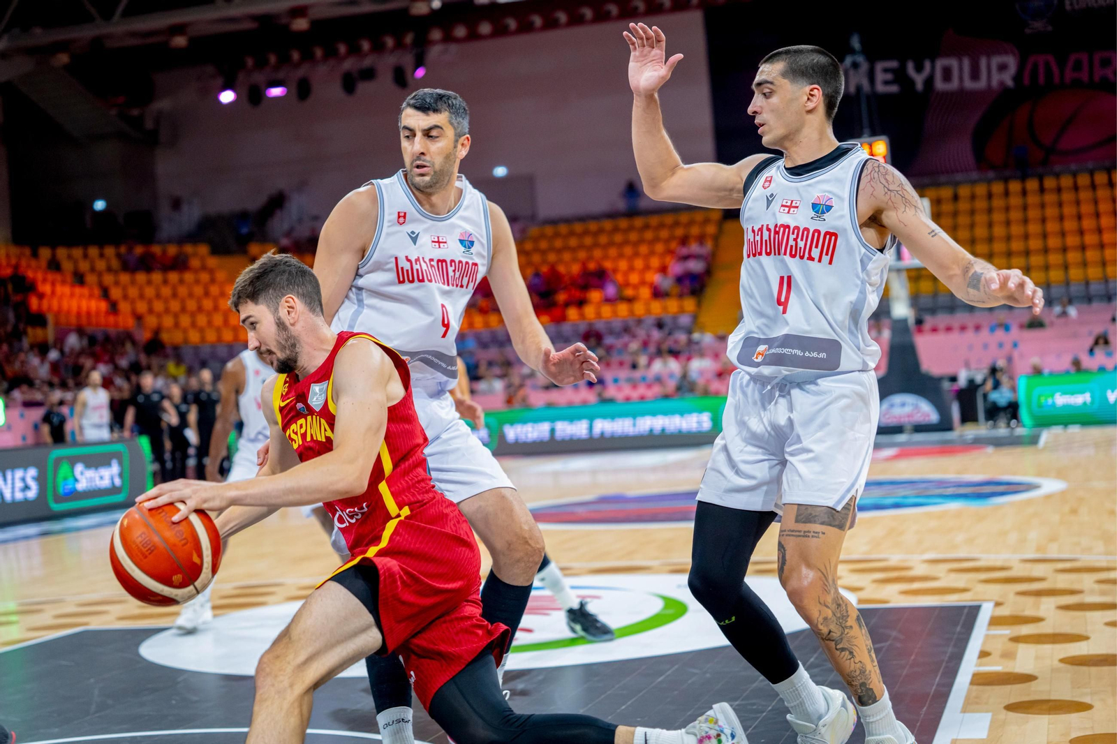Las fotos del Georgia - España de baloncesto