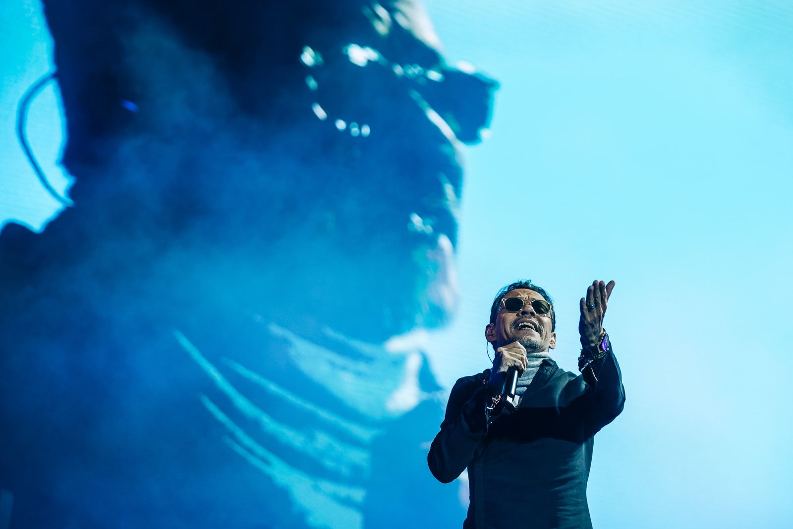 El músico y cantante de origen portorriqueño Marc Anthony, durante el concierto del domingo en el Monte do Gozo de Santiago de Compostela.