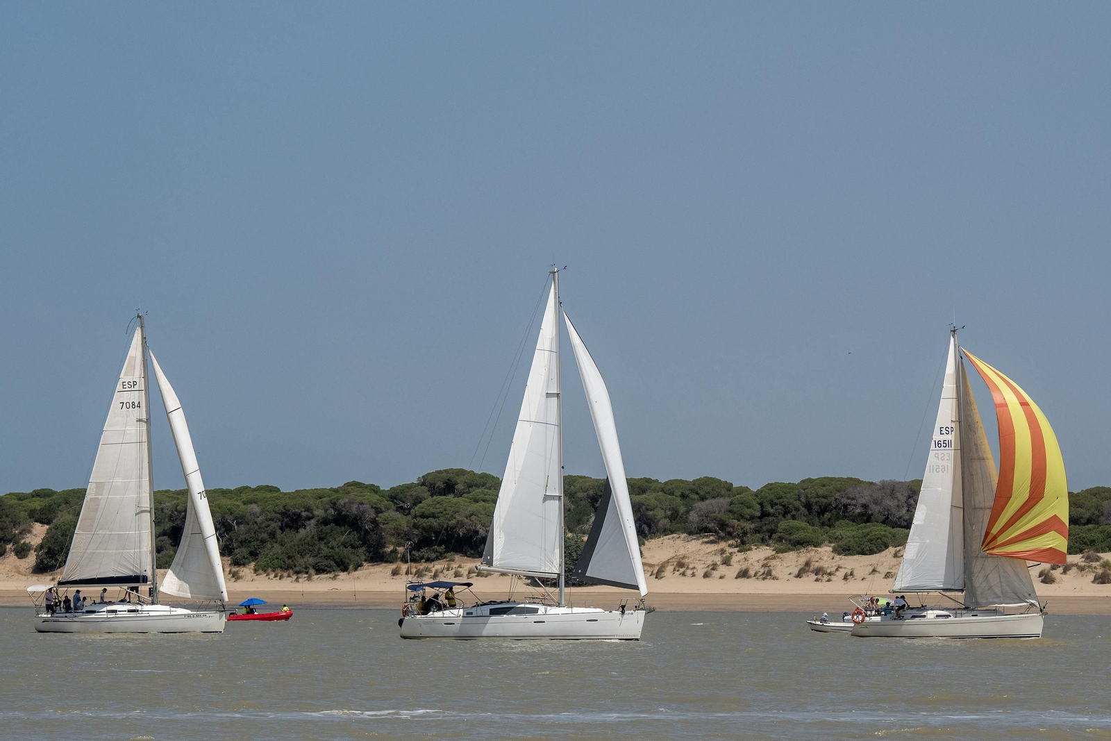 Las espectaculares fotos del Ascenso a Vela del Guadalquivir