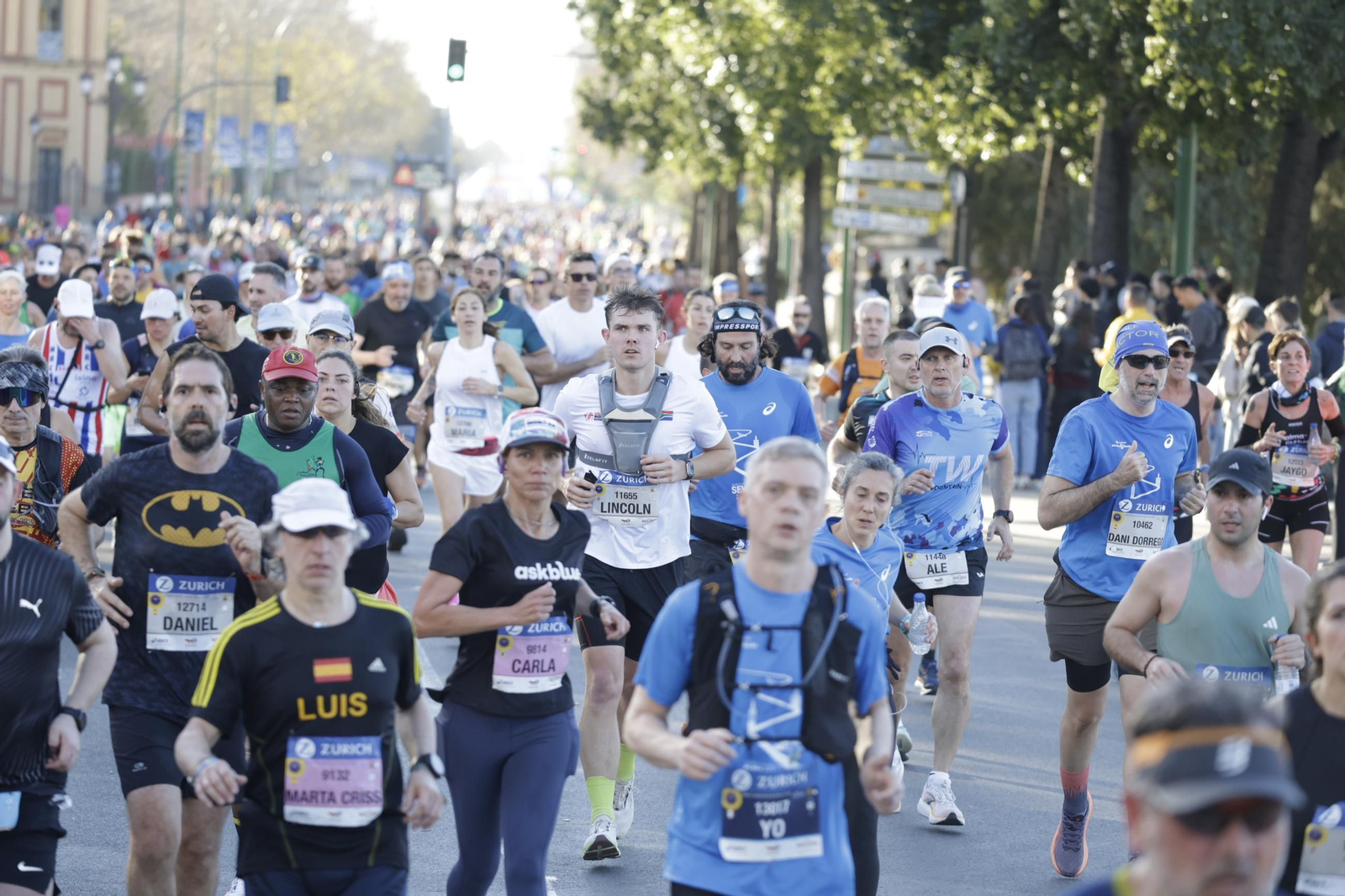 Búscate en el Zurich Maratón de Sevilla 2025