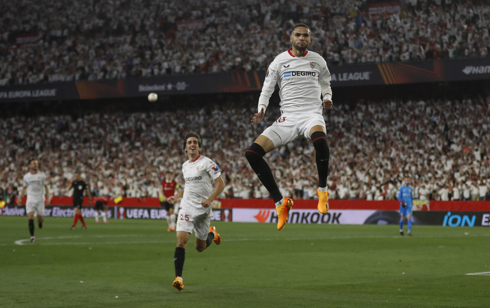 Las fotos del Sevilla-Manchester