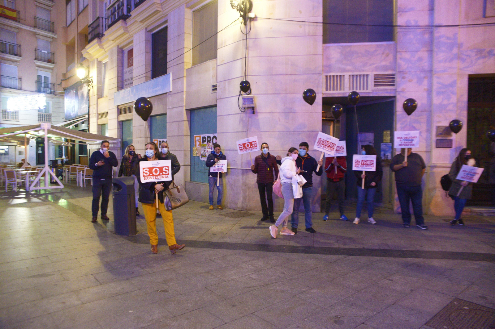 Fotos de la concentracíon de los hosteleros de La Línea