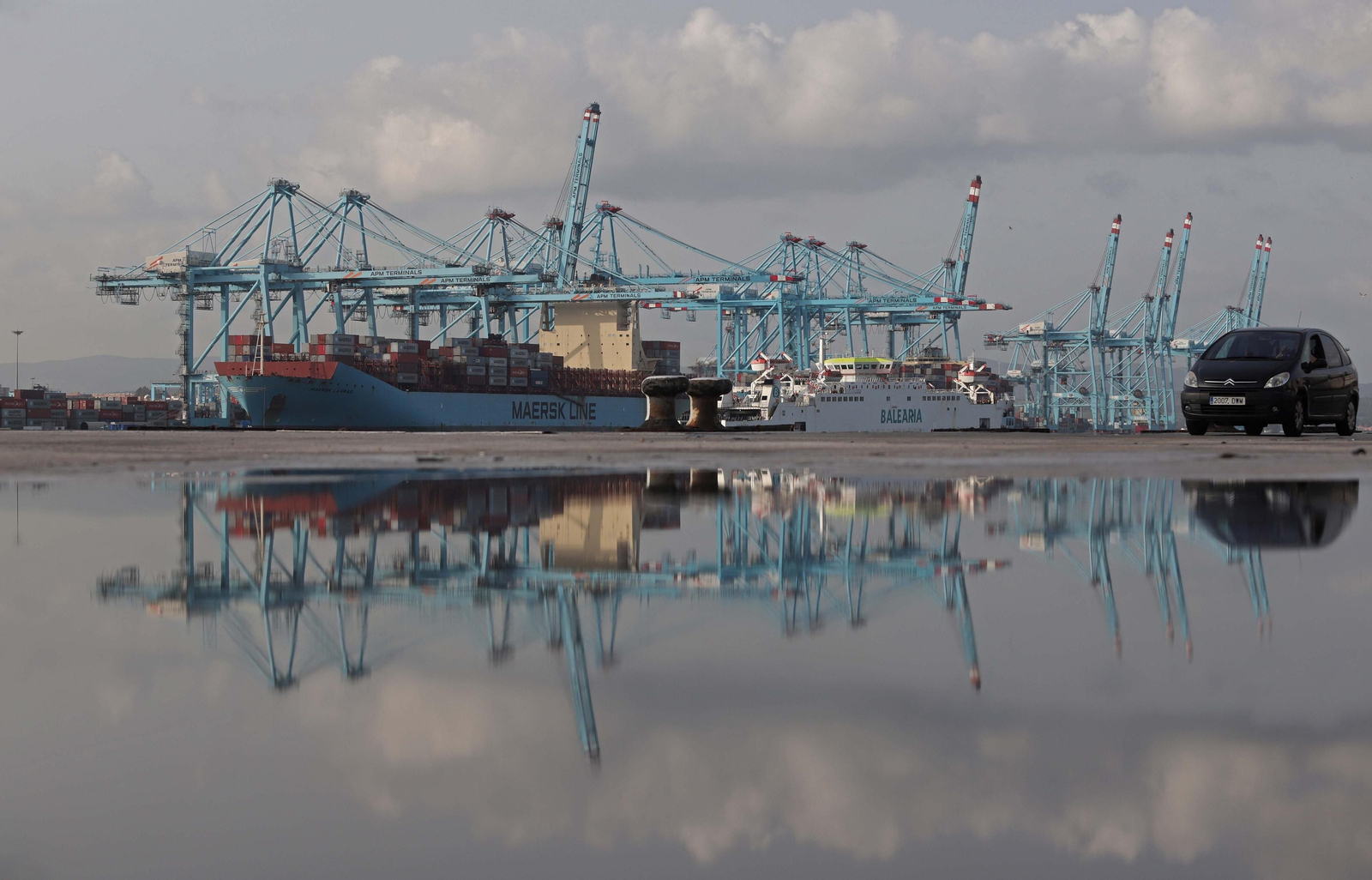 Terminal de contenedores Juan Carlos I del Puerto de Algeciras. Terminal de contenedores Juan Carlos I del Puerto de Algeciras.