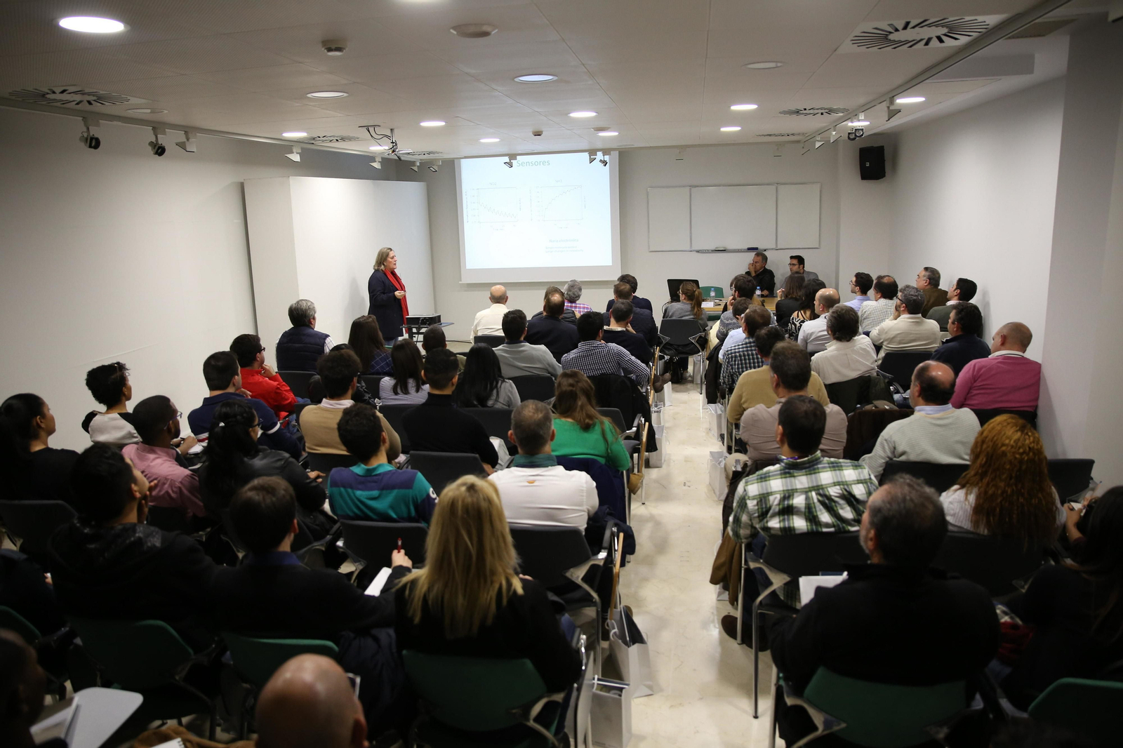 La jornada se ha llevado a cabo en el Colegio Oficial de Aparejadores y Arquitectos Técnicos de Sevilla.
