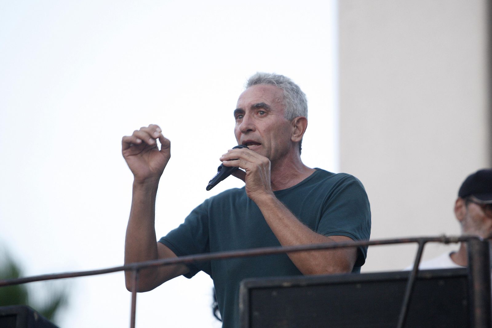 El candidato de Podemos a la Alcaldía de El Coronil y alcalde durante once años, Diego Cañamero.