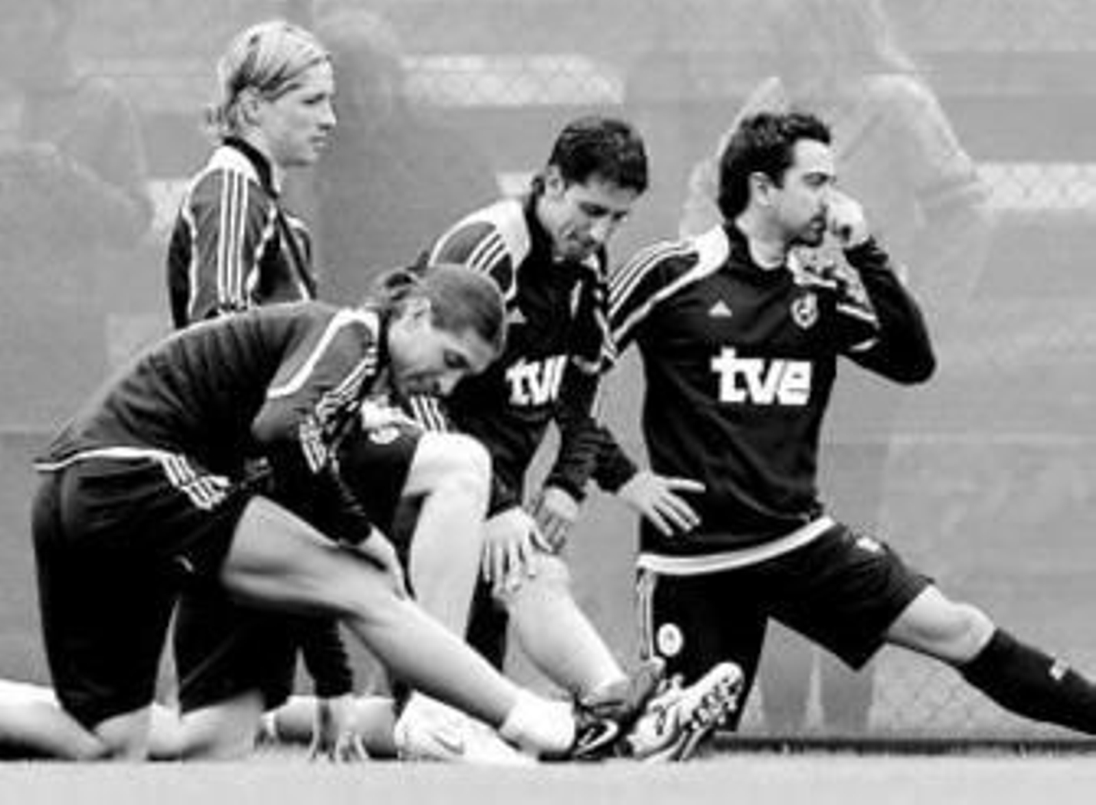 Capdevila se ejercita junto a Torres, Sergio Ramos y Xavi.