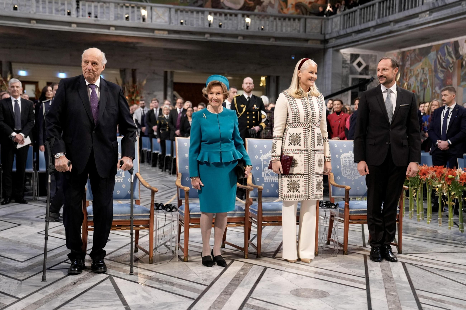 Los reyes de Noruega y los príncipes Mette-Marit y Haakon en la entrega del premio Nobel de la Paz