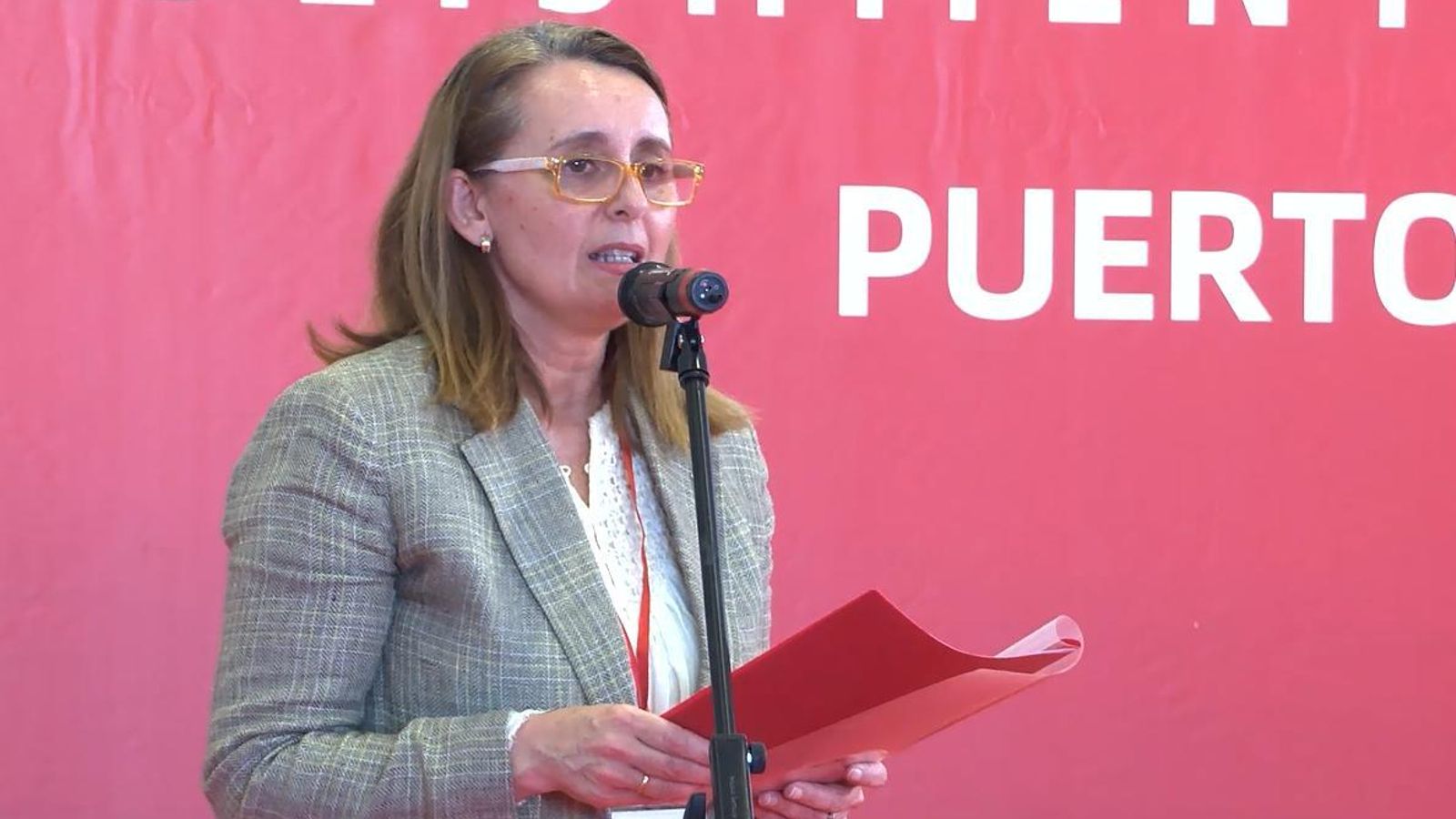 Aurora Salvador en la presentación de Zhenshi en Puerto Real