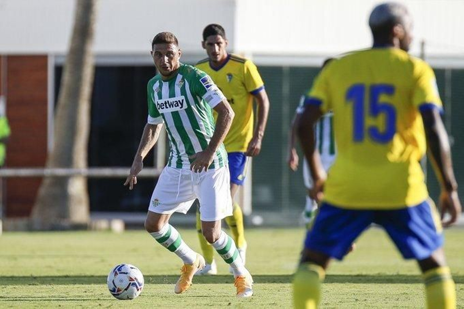 Joaquín, durante el partido ante el Cádiz.